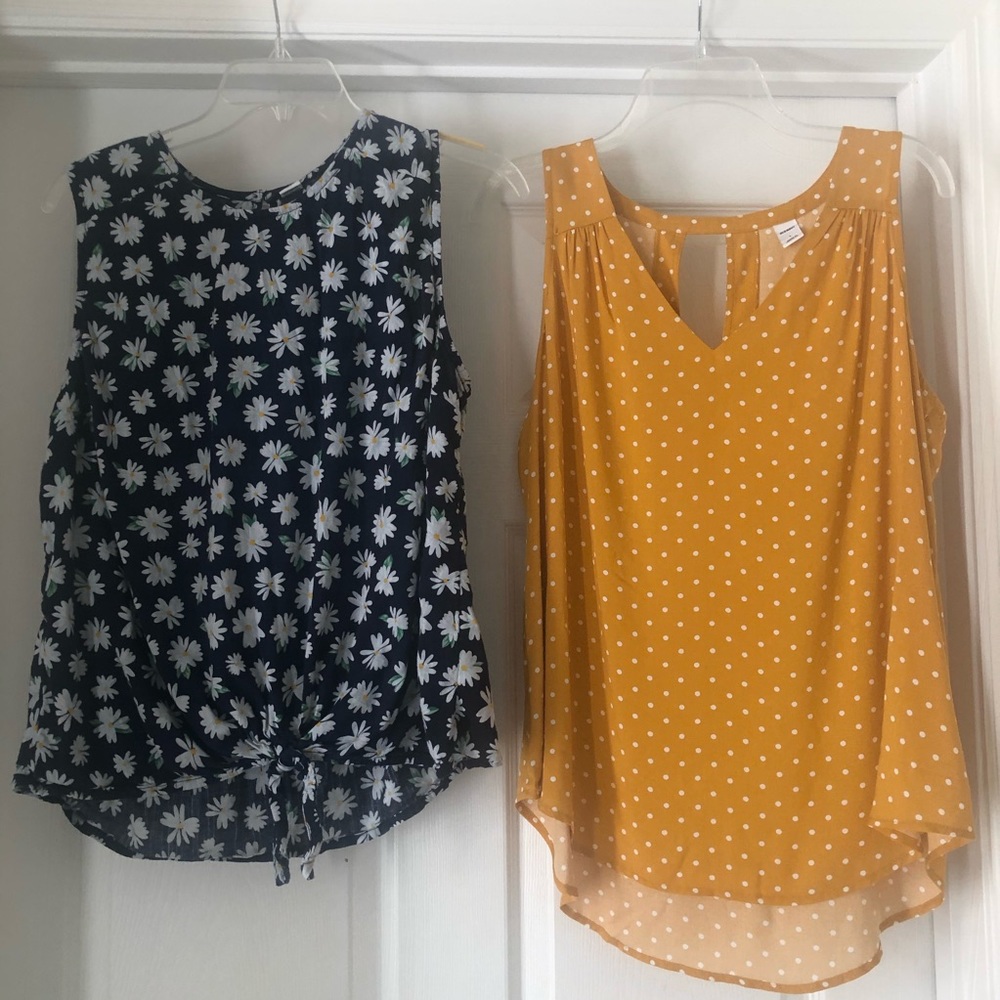 2 for 1🤩 Old Navy shirts!